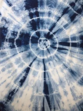 Tie and dye on cotton fabric